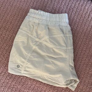 WHITE LULULEMON SHORTS